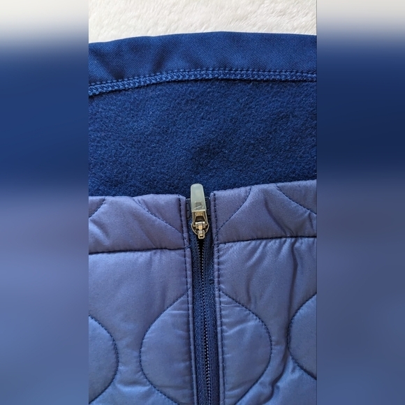 Women’s Nike Aerolayer  Running Vest Void/Atmosphere Grey Size S - Picture 13 of 16